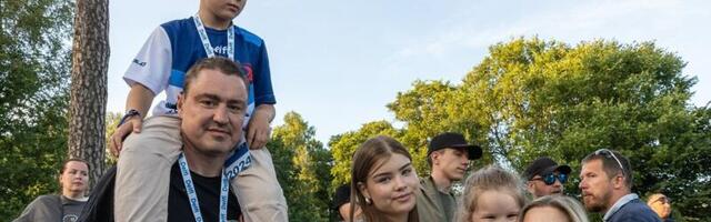 KLÕPS | Pulma-aastapäeva tähistanud Luisa Rõivas: aastad on meid raputanud...