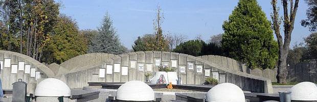 11 naslednika ušlo u rat zbog 22 miliona srpskog velikana, pa mu i grobnicu prodali pošto-poto za 2.000 dinara