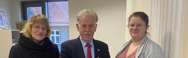 KÜLALINE | Google esindaja tutvus Hiiumaa koolidega