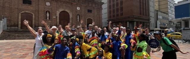 EESTLASED LISASID VÄRVI LADINA-AMEERIKA SUURIMAL FOLKLOORIFESTIVALIL