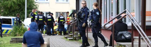 FOTOD | Politsei pidas Tallinnas kinni noaga lillepoodi sisenenud mehe