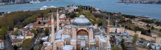 Istanbuli raputas rida maavärinaid