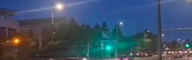 VIDEO: Poolas liiguvad tankid piirile