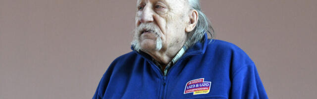 PÄRNUMAA SPORDIAJALOO PÄEVAL KÕNELDI JOOKSMISEST JA ÕNNITLETI JUUBILARI