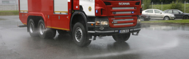 Päästjad nõuavad peaminister Kallaselt kärbete asemel palgatõusu