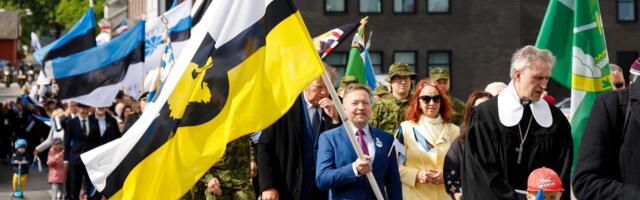 Eesti lipu häll Otepää tähistab lipu aastapäeva