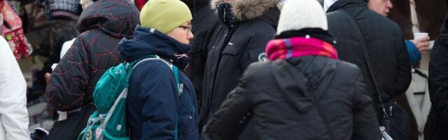 GRAAFIKUD ⟩ Turistide arv kukkus  järsult