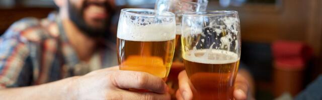 Arst ütleb, mis eas peaks Alzheimeri tõve vältimiseks alkoholi joomise lõpetama