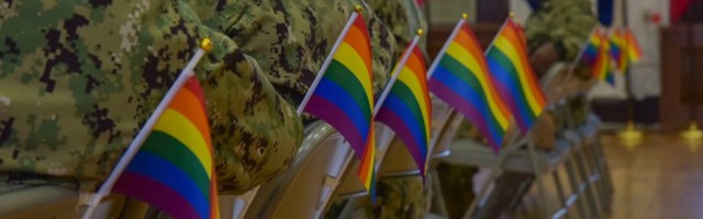 Biden tühistas Trumpi “transsooliste” sõjaväes teenimise keelu