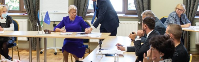 JUHTKIRI Sisevõitlus marginaliseerib maakonnakeskust