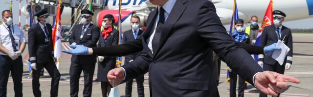 Serbia president Vučić alustas siiski lendu Moskvasse, kuid jõudis esialgu hoopis Bakuusse
