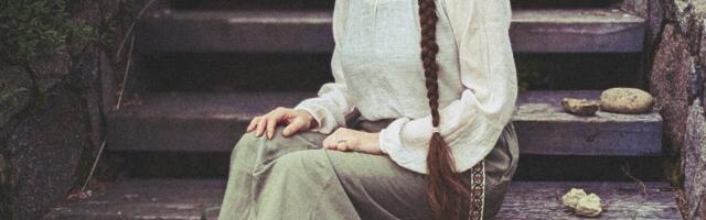 Латвия: гражданскую активистку Полину Камлёву подозревают в финансировании вооружённого конфликта