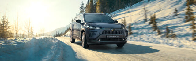 Lumised teed ei ole enam probleem – Corolla Crossi uus sõidurežiim muudab talvised sõidud turvaliseks