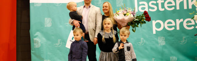 Saage tuttavaks: Aasta Suurpere 2023 ja 10 000 eurose stipendiumi võitjad – 6-liikmeline perekond Kalam Tartumaalt