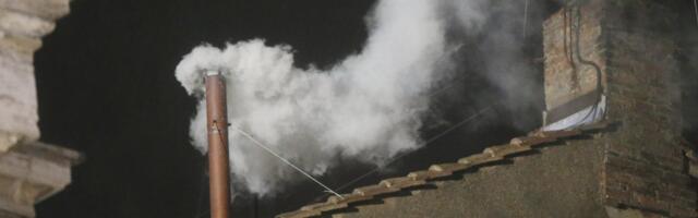 Taas algab valge suitsu ootamise aeg. Kardinalid kogunevad Rooma salajasele konklaavile