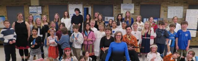Toronto Eesti Kool tähistas Eesti 107. sünnipäeva FOTOD ja VIDEO