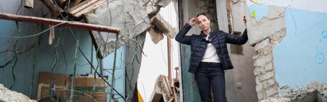 DELFI UKRAINAS | Korterisse jäi paar jalatäit ruumi, kus oli võimalik ellu jääda. Just seal oli Irõna oma lastega