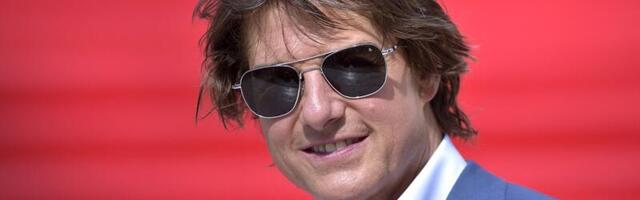 Armastus esimesest teetassist! Tom Cruise kohtas oma venelannast silmarõõmu eriti britilikul viisil 