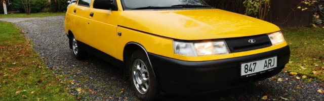 Päeva leiud. Kolm odavat ja teistmoodi disainiga autot