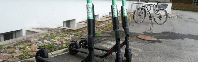 BOLT HAKKAB KASUTAMA PÄRNU PARKLAID TÕUKERATASTE LAENUTAMISEKS