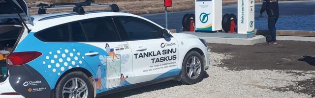 Vasknarva sadamas saab nüüd nii paate kui autosid tankida