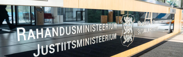 Rahandusministeerium toidab kalli hankega kiratsevat autoturgu