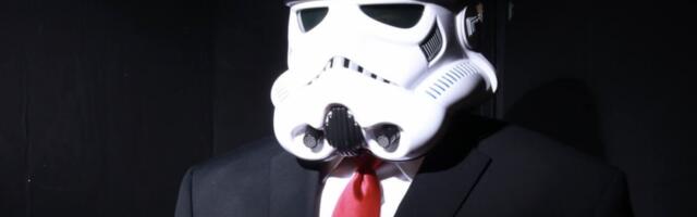 KOROONAKULTUS ⟩ CJ Hopkins: kovidiaanliku kultuse meelekontrollisammud (2. osa)