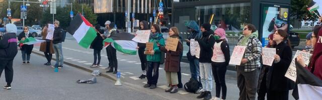 FOTOD | ERRi raadiomaja ees toimus meeleavaldus Palestiina toetuseks