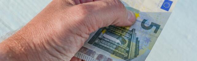 SEB: eestlaste finantsmeeleolu on Baltikumis selgelt kõige süngem