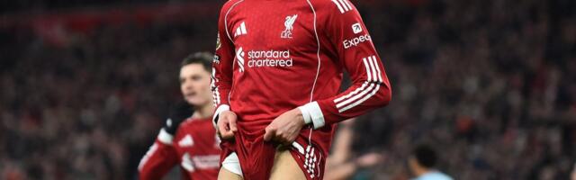 Manchesteri derbi võitis United, Liverpool kaotas kehvikule punkte