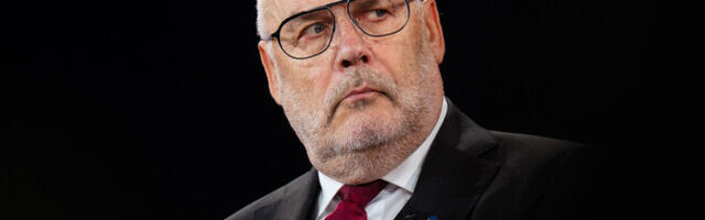 Karis kuulutas välja nii kaitseväeteenistuse kui ka töölepingu seaduse