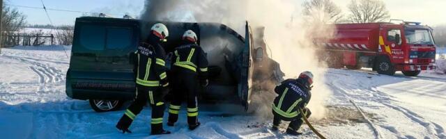 Kuuelapselisele Järvamaa perele koguti raha tules hävinud bussi asemele uue ostmiseks