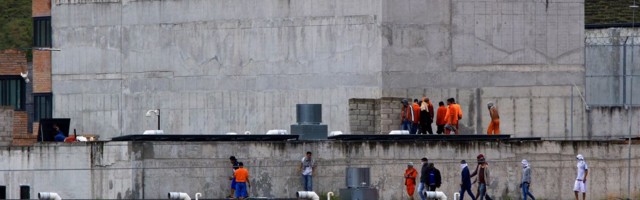 Ecuadori vanglamässudes hukkus vähemalt 62 kinnipeetavat