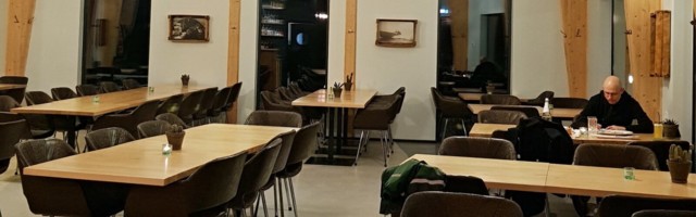 KÖÖGI KOMANDO | Söögikoht, kus bataadifriikad on jäetud ukse taha