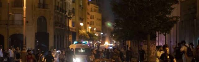Beirutis puhkesid plahvatuse tõttu valitsusvastased meeleavaldused