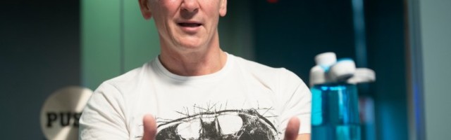 Tavapäratu juhtum: Eesti Tele2 palus Valgel Majal oma bossi seiskohad kustutada