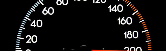 Kuula: 5.05 Autotund: 200. saate puhul naaseb üks endine saatejuht ja sõidame Rolls-Royce’iga