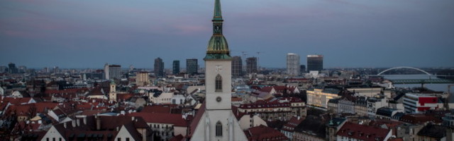 Slovakkia saatis välja kolm Vene diplomaati. Asi on ilmselt seotud tšetšeeni mõrvaga Berliinis