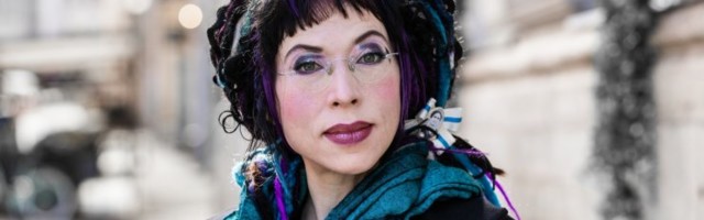 VIDEO | Kirjanik Sofi Oksanen sai valmis raamatu, mida ta võrdleb tuntud kohtinguportaaliga