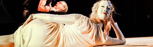 ARVUSTUS | Valgel hobusel Kuu järele. „Caligula“ Draamateatris 