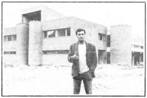 Tuletõrjeautost inspireeritud maja