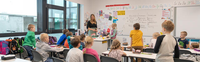 Minister Kallas: Ida-Virumaa õpetajate palgalisa on toonud regiooni üle 330 uue õpetaja