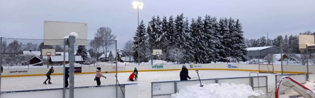 VASTSELIINAS AASTA SPORDIOBJEKTIKS TUNNISTATUD HOKIVÄLJAKUL LIIGUTAKSE UISKUDEL