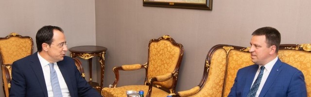 Riigikogu esimees kõneles Küprose välisministriga kahepoolsete suhete tihendamisest