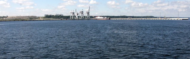 Sillamäe sadamas on ammoniaagileke, elanikele esialgu ohtu pole