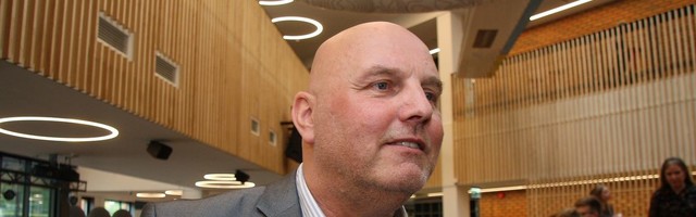 Kohtla-Järve gümnaasium ei alusta sel aastal lennundusõpet