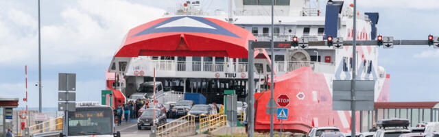 Цены на паромную переправу с островами в 2025 году не повысятся, авиабилеты станут дороже