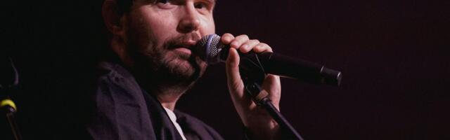 VIDEO | Helitehases toimunud Noize MC kontsert võttis ootamatu pöörde: joobunud noorte konflikt päädis rüselusega