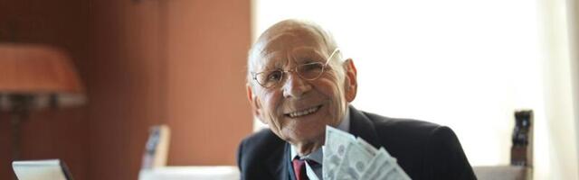 Palgatõus puhtalt kätte või maksuvaba investeering helgemasse vanaduspõlve?