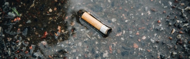 Tuhatoos tühjaks! Sigaretikonid reostavad õhku veel päevi peale kustutamist